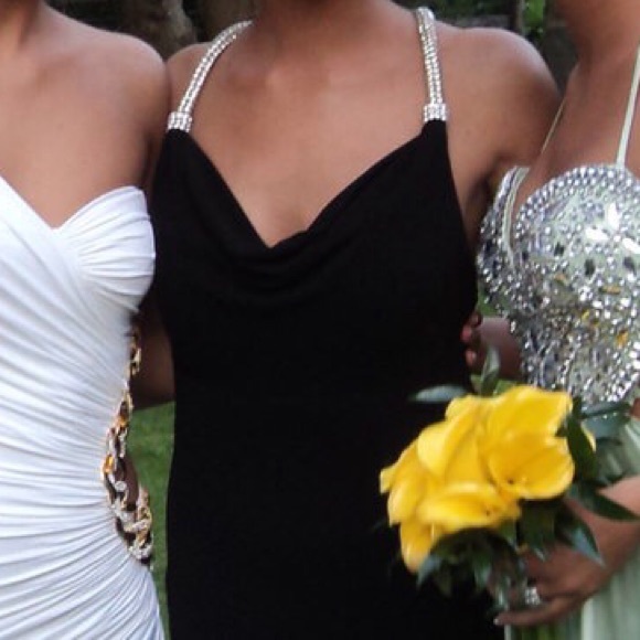 Beautiful black Nicole Bakti gown - Picture 2 of 5